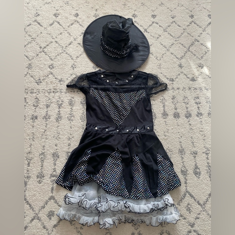 Girls Witch costume size 8-10